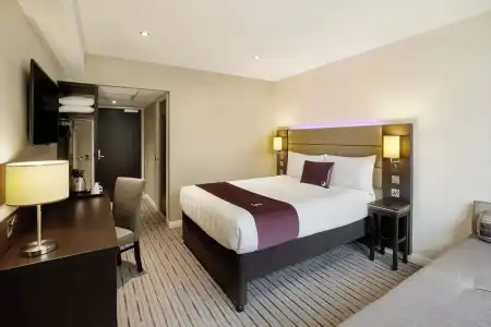 Premier Inn London Tower Bridge - 2