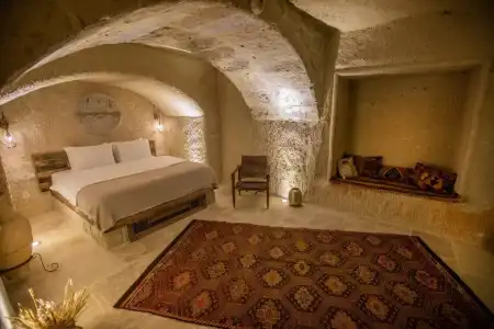 Doda Artisanal Cave +14 adults only - 42