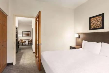 Days Inn & Suites by Wyndham Bozeman - 23