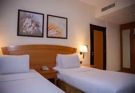 Golden Tulip Sharjah Apartments - 46