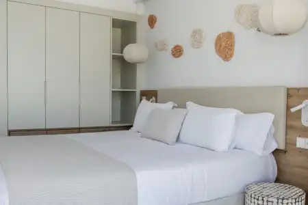 Suites Roc Portonova - 40