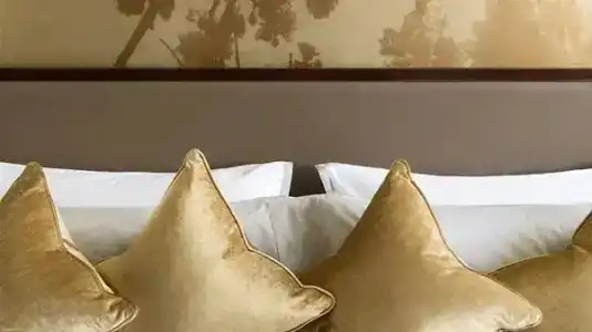 The Peninsula - 75