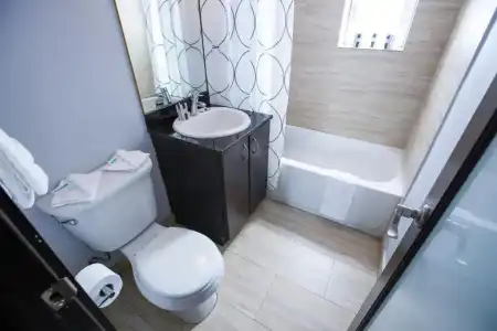 Lincoln Arms Suites - 83