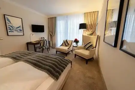 Bernstein Villa Kastania - 39