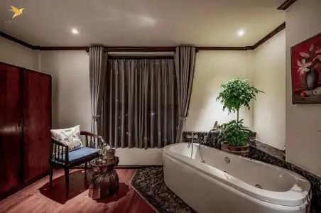 Amanaki Saigon Boutique - 64