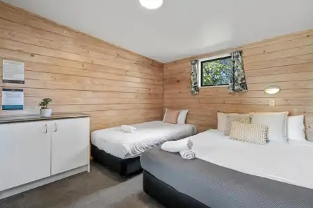 Christchurch Top 10 Holiday Park - 134