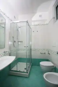 Ferretti - 24