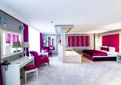 Phoenicia Grand - 50