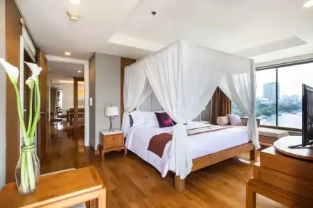 Dusit Thani - SHA Extra Plus - 92