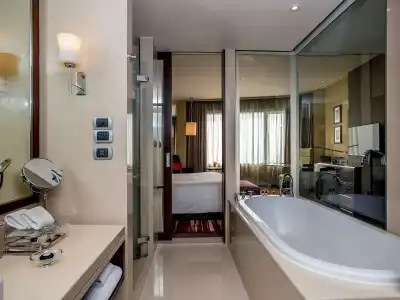 Hilton Bangkok Grande Asoke - 9