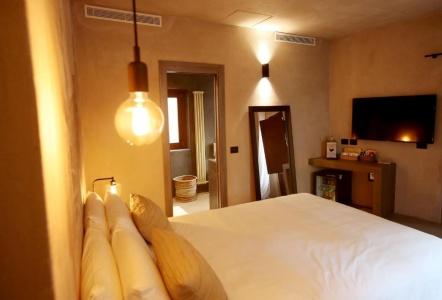 Casa Nostra Luxury Suites - 86
