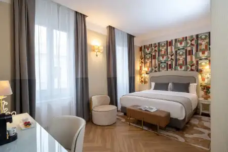 Leonardo Boutique Rome Monti - 34