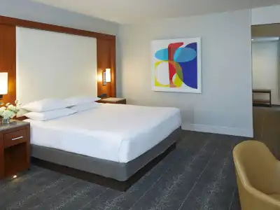Hyatt Regency - 64