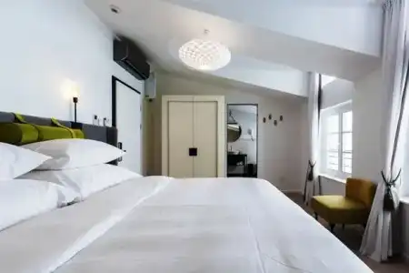 Maison Bistro & - 26