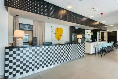 Ibis Styles Warszawa Airport - 2