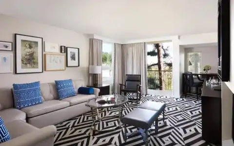 Chamberlain West Hollywood - 6