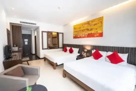 J Pattaya - 126