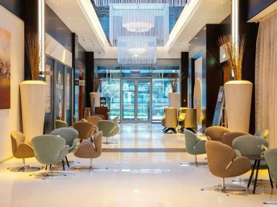 Ibis One Central - 25