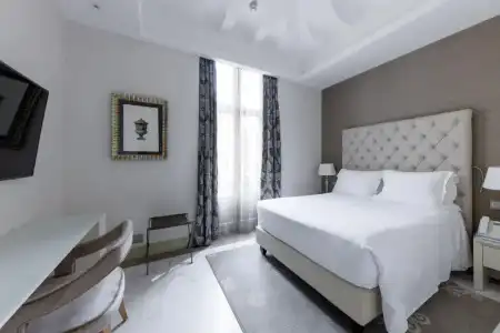 Aleph Rome, Curio Collection by Hilton - 34