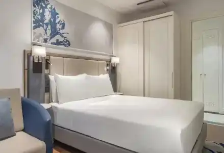 Hilton Mall Of - 104