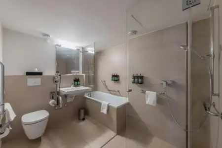 Crowne Plaza Zürich by IHG - 21