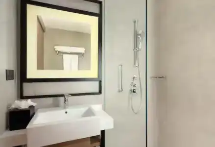 Hilton Garden Inn Jakarta Taman Palem - 54