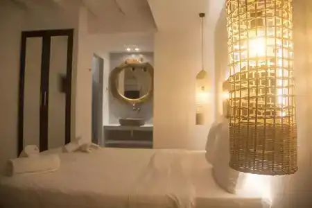 Eternal Suites - 84