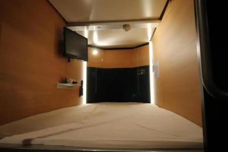 Sejour Inn Capsule - 35