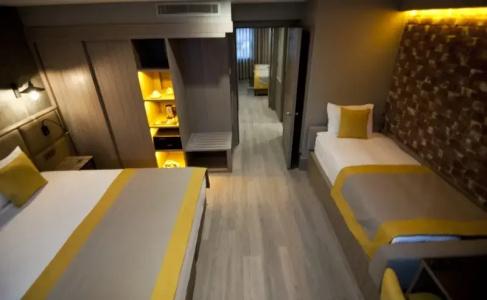 Seraglio & Suites - 104