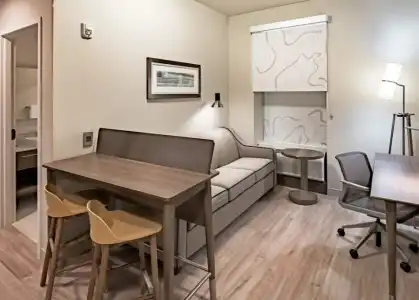 Element Dallas Downtown East - 42