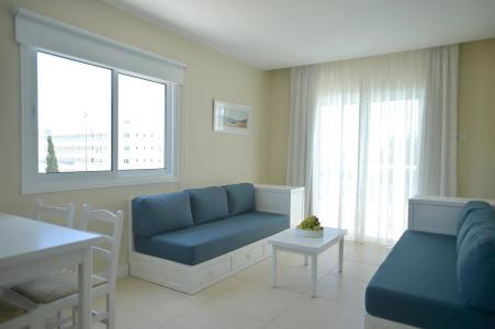 Sunrise Gardens Aparthotel - 29
