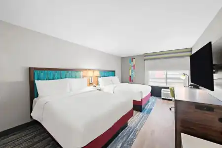 Hampton Inn by Hilton Los Angeles Airport - 18
