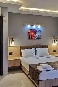 Beyond Otel - 16