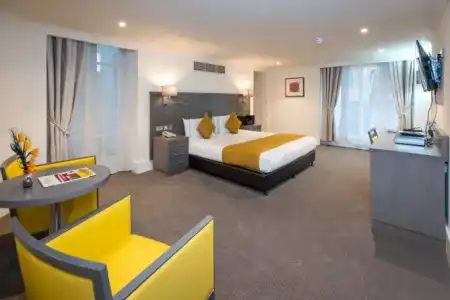 The Park City Grand Plaza Kensington - 60