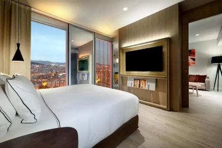 Meliá Barcelona Sky - 87