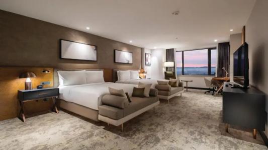 Hilton Maslak - 53