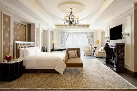 Al Habtoor Palace - 80