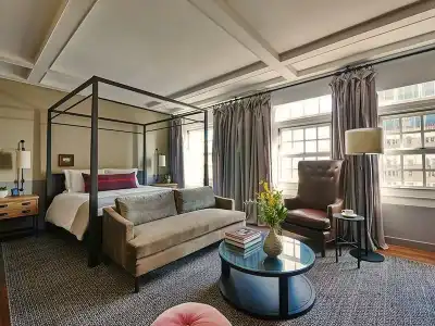 The Hollywood Roosevelt - 70