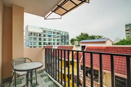 Patumnak Beach Guesthouse - 12