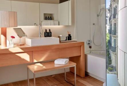 Sir Victor, part of Sircle Collection - 17