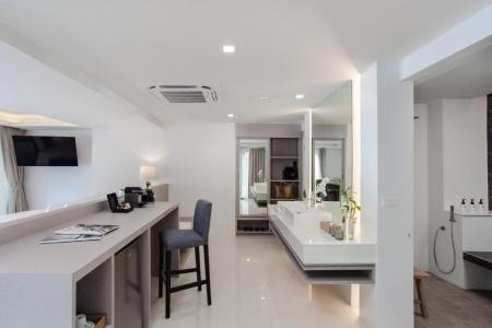 Anona Beachfront Phuket Resort - 75
