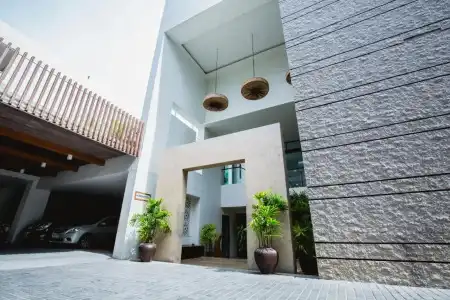 KC Beach Club & Pool Villas - 0