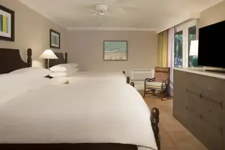 Pier House Resort & Spa - 99