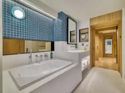 voco Bangkok Surawong by IHG - 11