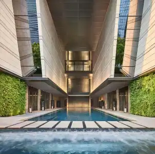 Rosewood Bangkok - 21