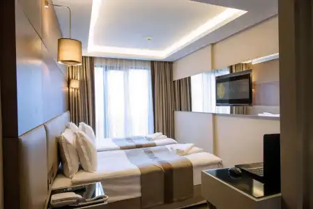 GK Regency Suites - 19