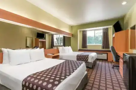 Quality Inn & Suites Fort Worth North - Haltom City - 23