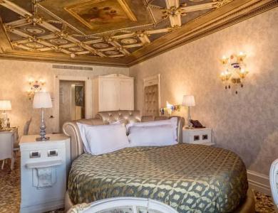 EGO’ Boutique - The Silk Road - 42