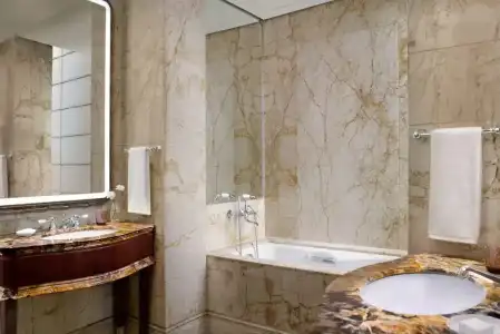 The St. Regis Singapore (Newly Renovated) - 53