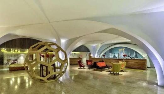 DoubleTree by Hilton Sukhumvit - 18